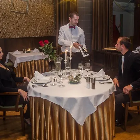 Hotel Hejtmansky Dvur Slany